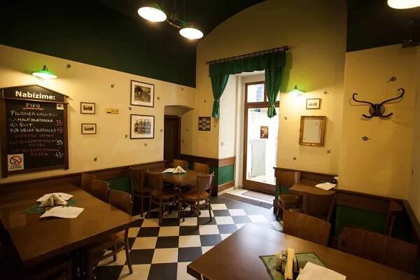 Plzeňská restaurace U Sedlerů │Praha, Karlovo náměstí
