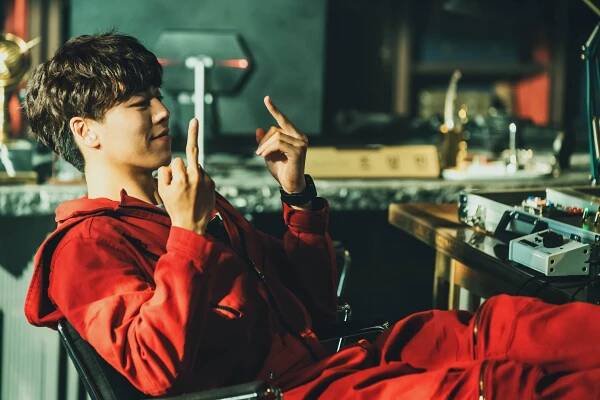 Lee Hyun Woo sa na obrazovky vrátil po piatich rokoch. A to rovno v Netflix sérii. Čo na to hovoria jeho priatelia a rodina