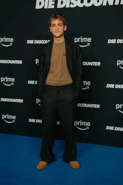 Premiere on November 20, 2024 - David Ali Rashed - Die Discounter - Season 4 - Z akcí