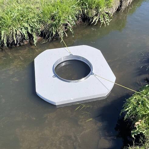 Collar for manual floating chambers