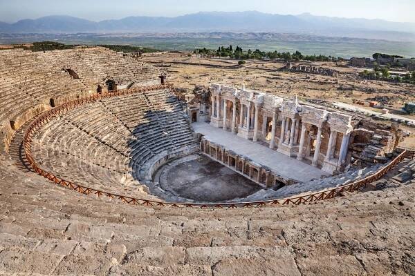 divadlo hierapolis v turecku - pamukkale - stock snímky, obrázky a fotky