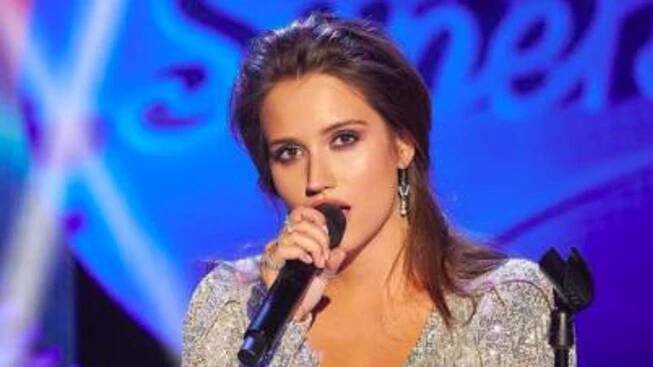 Vnadná brunetka Elizabeth Kopecká: V SuperStar jí fandí i hokejový bůh Jaromír Jágr – eXtra.cz