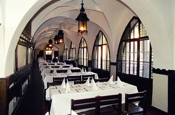 Restaurace