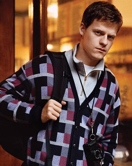 lucas-hedges-2