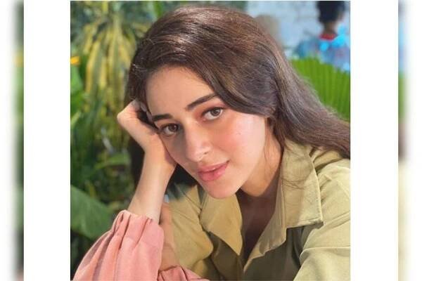 3 times Ananya Panday nailed monotone looks unlike anyone else!