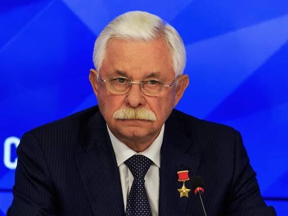 Putin je směšný a obklopil se naprosto neschopnými veliteli, tvrdí bývalý ruský viceprezident