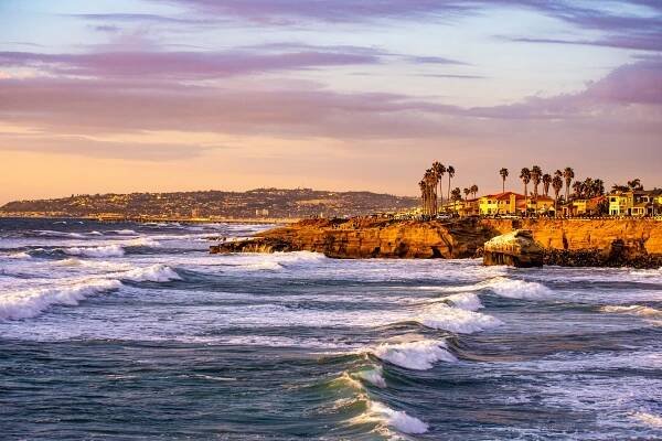 A Local’s Guide to San Diego’s Sights: A GPS Self-Guided Drive