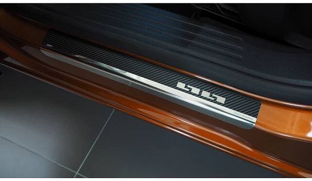 Prahové lišty Peugeot 2008 2020- (carbon) - Auto Hotárek