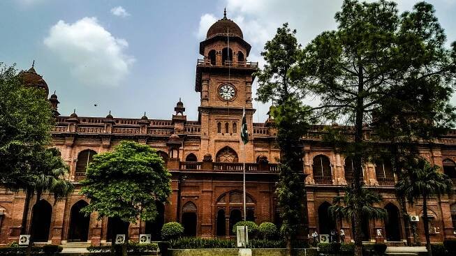 List of universities in Pakistan