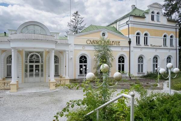 "Sláva Mariánek už se nevrátí." Místní si stěžují na úbytek turistů i kvalitu podniků
