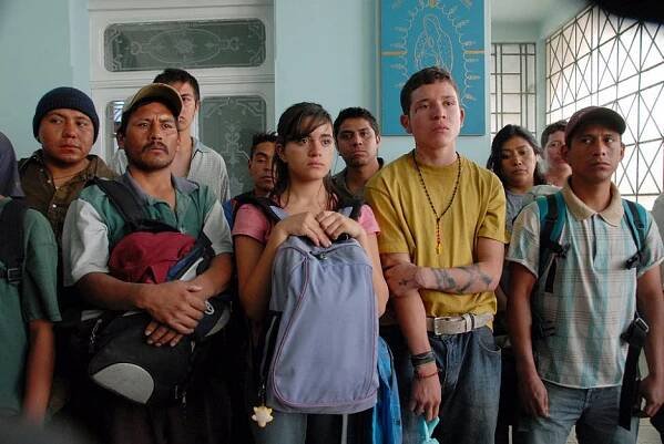 Paulina Gaitan, Edgar Flores - Sin Nombre - Z filmu