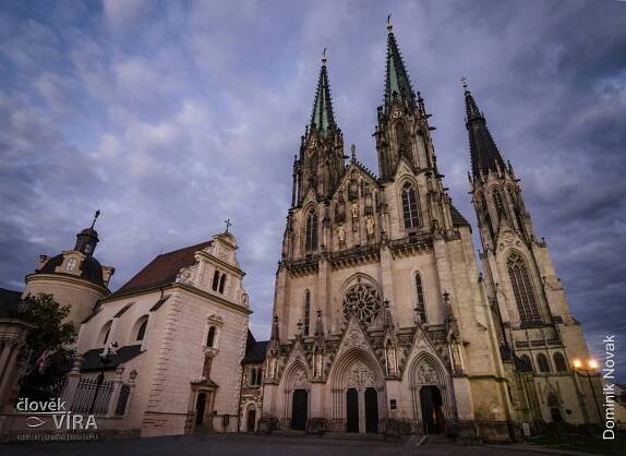 Arcibiskup Graubner zahájí v katedrále diecézní fázi synody - Arcibiskupství olomoucké