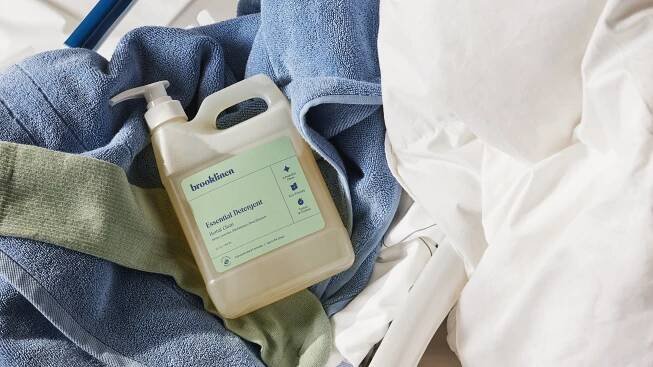Brooklinen makes laundry detergent now — our cleaning expert tried it out