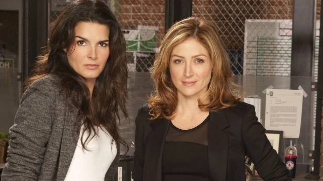 Rizzoli & Isles: Vraždy na pitevně (2010) seriál • Filmožrouti.cz