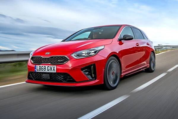 New Kia Ceed review: Old-school ergonomics meets cutting-edge tech 