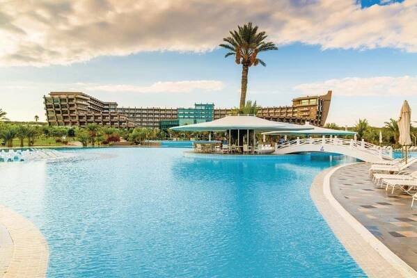 Noah's Ark Deluxe Hotel & Spa