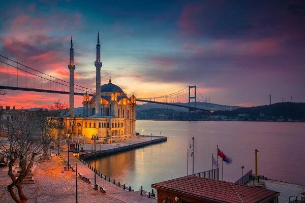 Istanbul Calling: Tourism Boom In 2022
