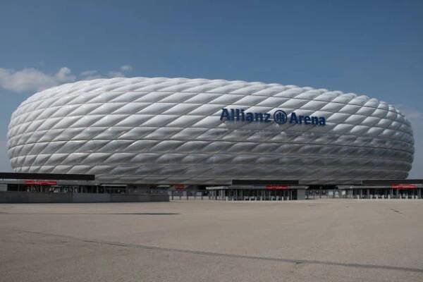 allianz arena v mnichově, německo - munich - stock snímky, obrázky a fotky