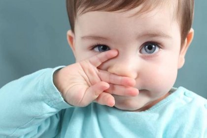 Co dělat, když má dítě cizí těleso v nose nebo uchu?