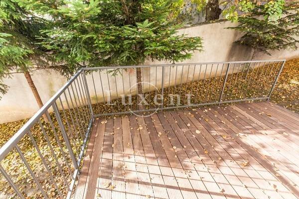 Prodej bytu 3+1/T, 100 m2, Praha 5 - Smíchov | Luxent