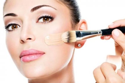 Jak si vybrat správný a dokonalý make-up? | GLEID magazín pro ženy