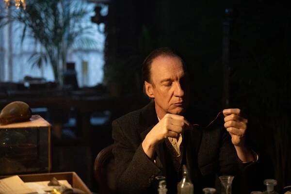 Sherlock & Daughter - The Challenge - Z filmu - David Thewlis