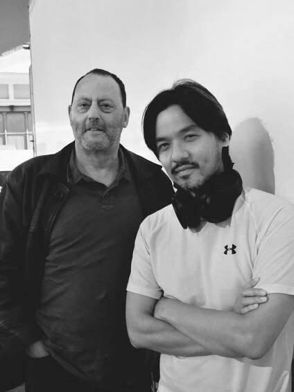 Dobrodruzi - Z natáčení - Jean Reno, Stephen Fung