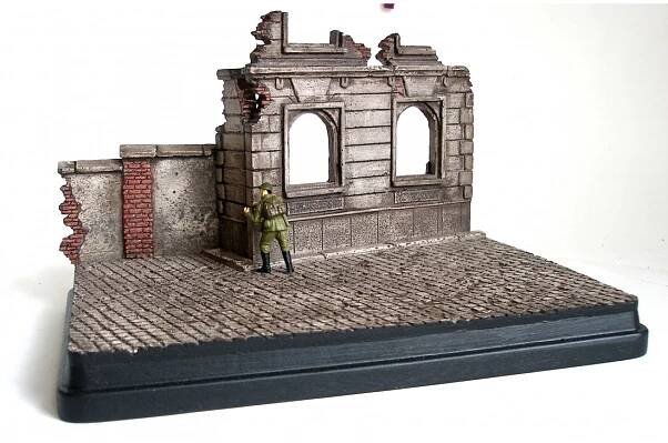 dum se zdí (natur) - Diorama-hm