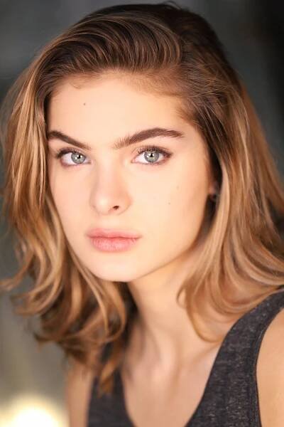 Brighton Sharbino herečka