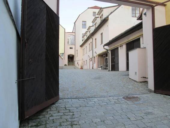 Parkování | Hotel U Černého orla Telč | Hotel Telč, ubytování Telč, dovolená Telč