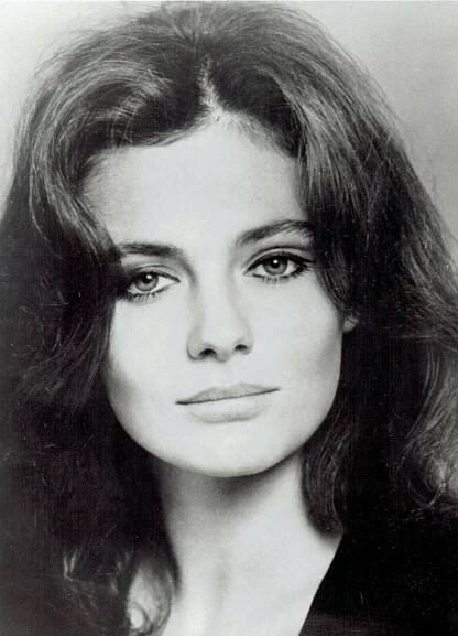 Soubor:Jacqueline Bisset, 1969.jpg – Wikipedie