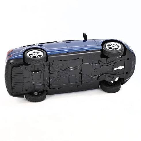 Model auta Audi Q7 z plastu, barva modrá