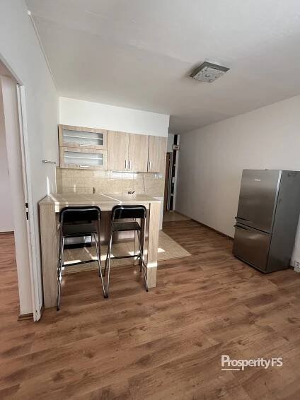 Pronájem bytu 1+1, 35 m2 - Kladno - Reality s námi