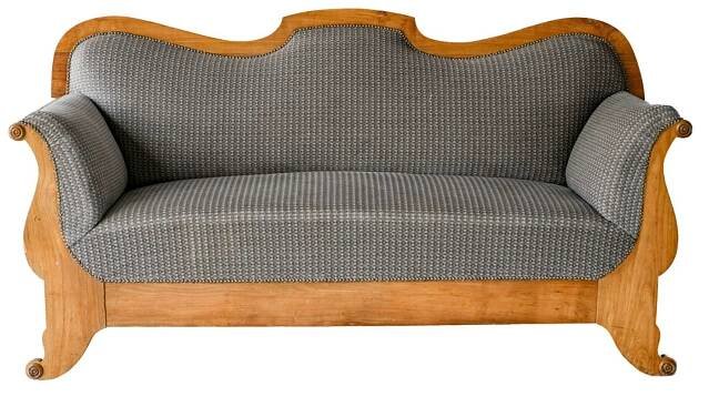 Dřevěné sofa