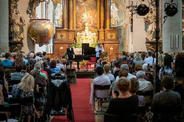 Koncert Pavla Šporcla zahájil Hudební festival Znojmo. Podívejte se