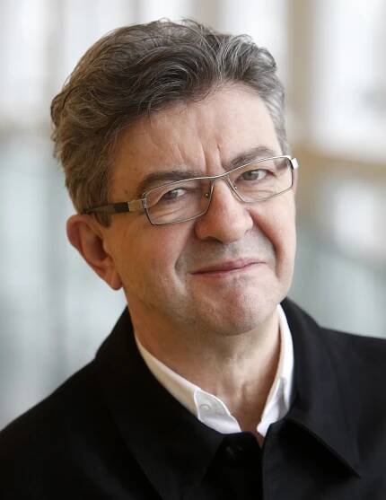 Jean-Luc Mélenchon (* 19. srpna 1951 Tanger, Maroko), je francouzský politik. Člen Socialistické strany (PS) od roku 1976 byl postupně zvolen městským radním v Massy v roce 1983, obecným radním v Essonně v roce 1985 a senátorem v roce 1986. Byl rovněž ministrem odpovědným za odborné vzdělávání v letech 2000 až 2002, ve vládě Lionela Jospina. Byl součástí levého křídla PS až do kongresu v Remeši v roce 2008, na jehož konci opustil stranu a založil levicovou stranu (PG), ve které se nejprve stal prezidentem národního úřadu, poté spolupředsedou, pozici si udržel do roku 2014. ▬ V barvách Levé fronty, koalice, která spojuje zejména PG a Francouzskou komunistickou stranu (PCF), byl zvolen poslancem Evropského parlamentu v roce 2009 a znovu zvolen v roce 2014.