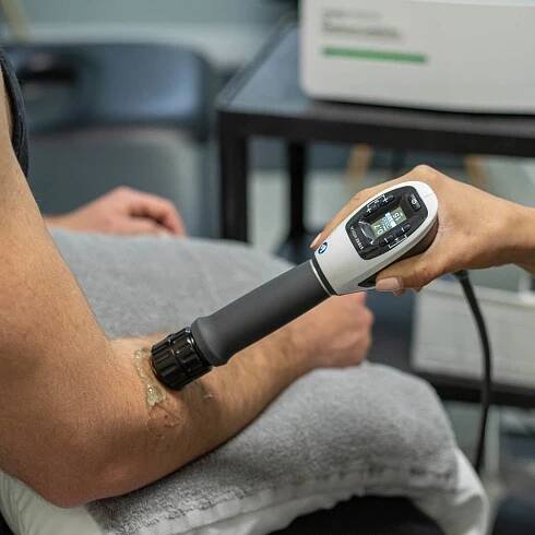 Performing shockwave therapy