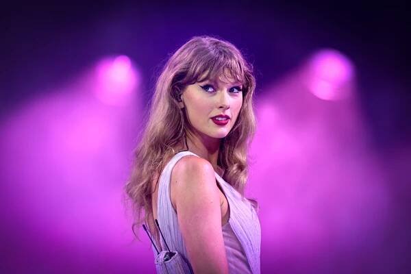 The Life of a Prolific Pop Star: ‘Showgirl’ Will Be Taylor Swift’s Ninth Full-Length Album of the 2020s