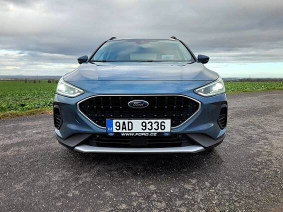 Ford Focus 1.0 EcoBoost kombi. Potěší v každé situaci - Autaprozeny.cz