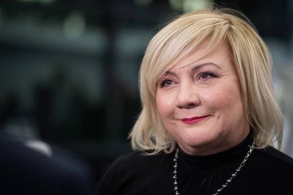 Porodnice se ohradila vůči Schillerové, v areálu natáčela bez povolení