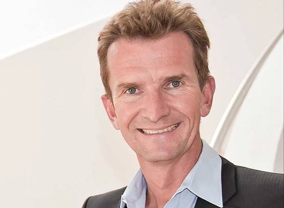 Dr. Michael Groß