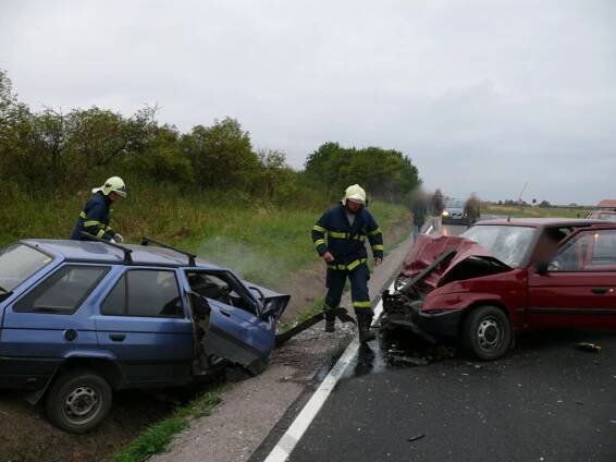 Dopravní nehody > Další oběť dopravní nehody po srážce dvou Škodovek – foto+video | Policie ČR