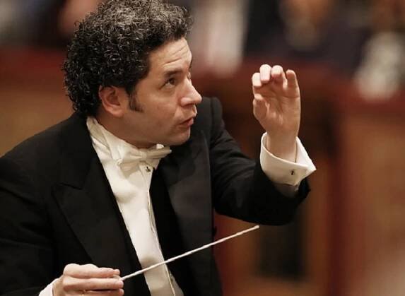 Vídeňští filharmonici a Gustavo Dudamel i pro pět stovek slovenských diváků