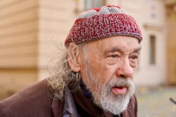 FOTO: John Bok je jedním z nejznámějších českých disidentů. – stránka 5