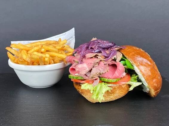 Roastbeef Burger Menu - Restaurace Orange Route Protivín