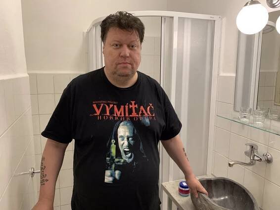 Tima Tolkkiho jsme navštívili v jeho hotelovém pokoji a řekl úplně všechno.