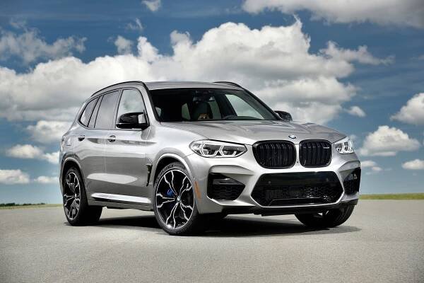 BMW X3: Podrobné specifikace vozidel & Interaktivní nástroj pro srovnání