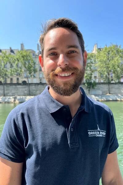 Photo by Anthony Dupont - Captain at Green River Cruises - private cruises on the Seine in Paris