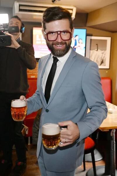 FOTO: Český režisér Vojtěch Moravec. – stránka 34