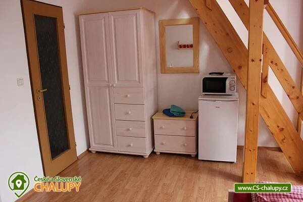 Chalupa s bazénem - apartmány Třeboňsko - Hamr (2C-357): CS chalupy, pronájem chaty a chalupy